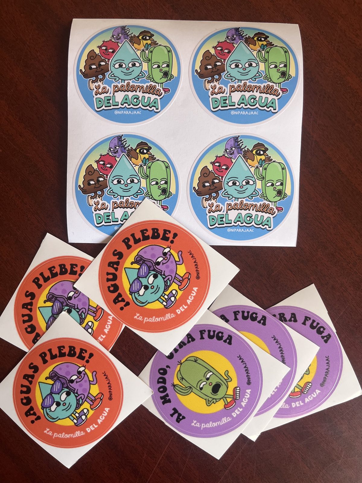 La palomilla del agua character stickers and decals